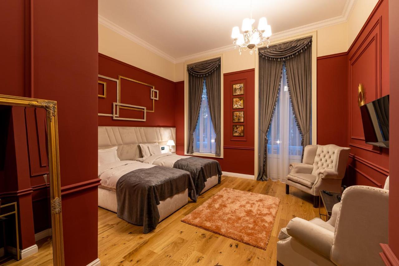Boutique Hotel Cocosul De Aur Târgu-Mureş Eksteriør billede