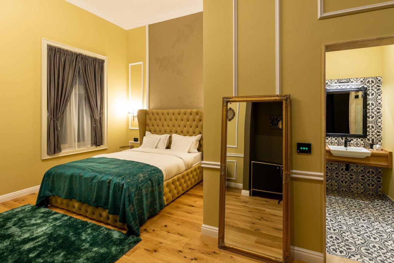 Boutique Hotel Cocosul De Aur Târgu-Mureş Eksteriør billede