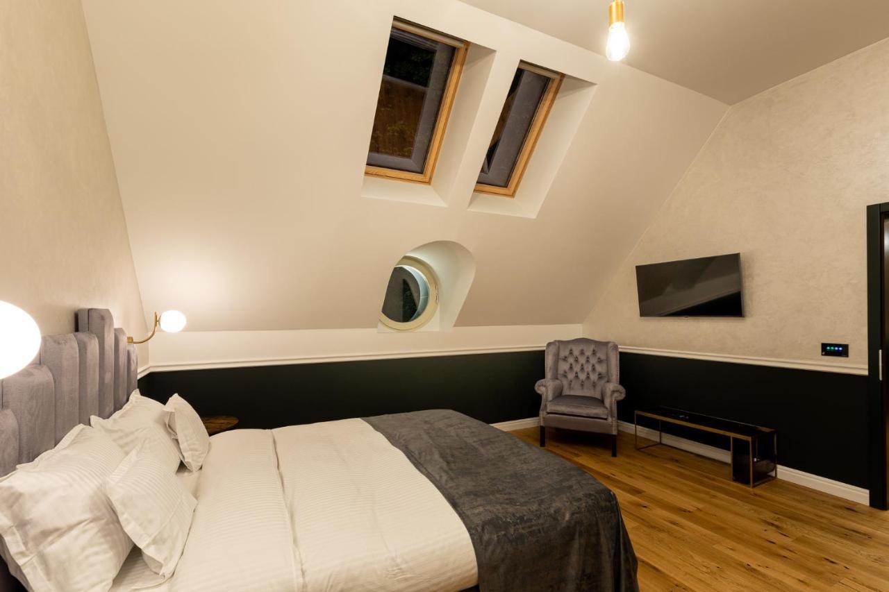 Boutique Hotel Cocosul De Aur Târgu-Mureş Eksteriør billede