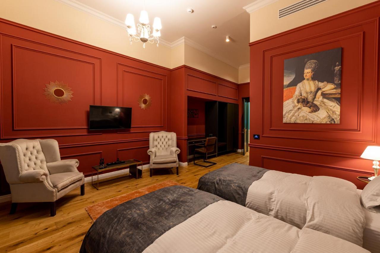 Boutique Hotel Cocosul De Aur Târgu-Mureş Eksteriør billede
