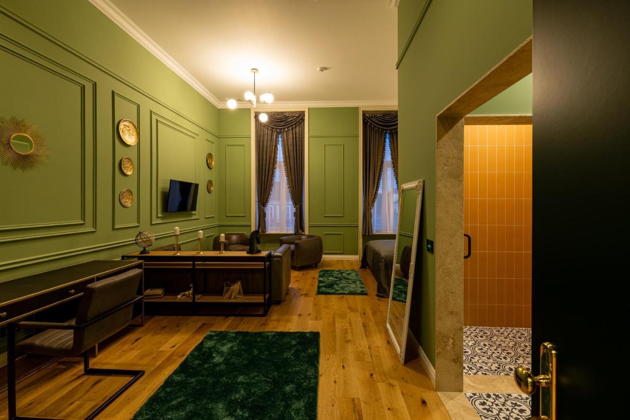 Boutique Hotel Cocosul De Aur Târgu-Mureş Eksteriør billede