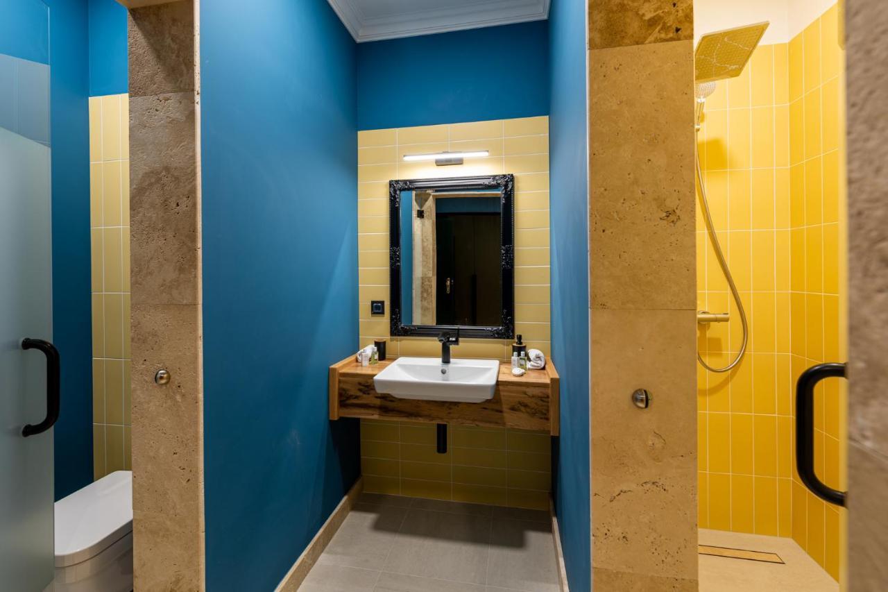 Boutique Hotel Cocosul De Aur Târgu-Mureş Eksteriør billede