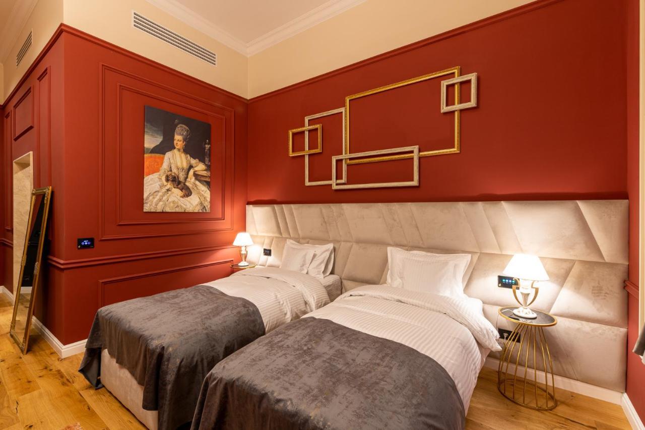 Boutique Hotel Cocosul De Aur Târgu-Mureş Eksteriør billede