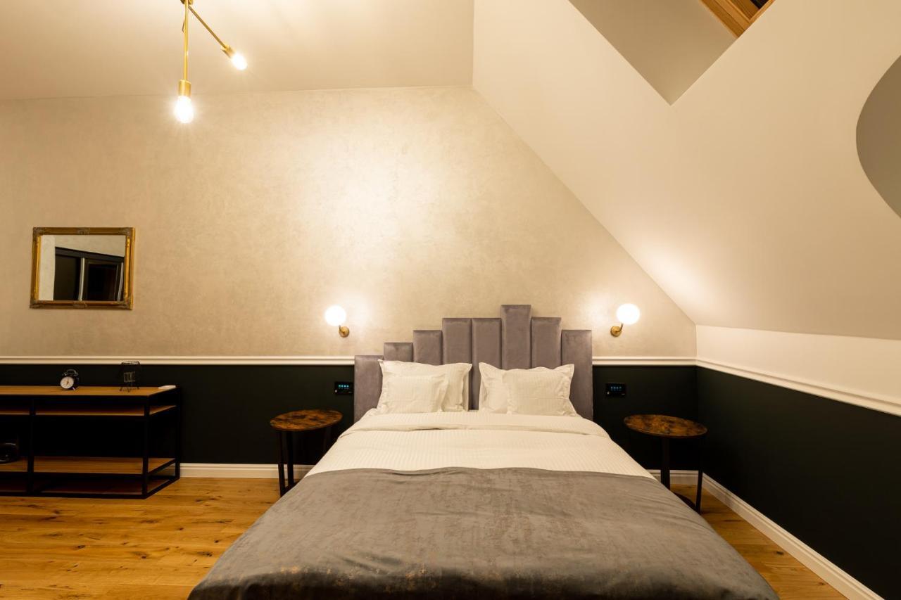 Boutique Hotel Cocosul De Aur Târgu-Mureş Eksteriør billede