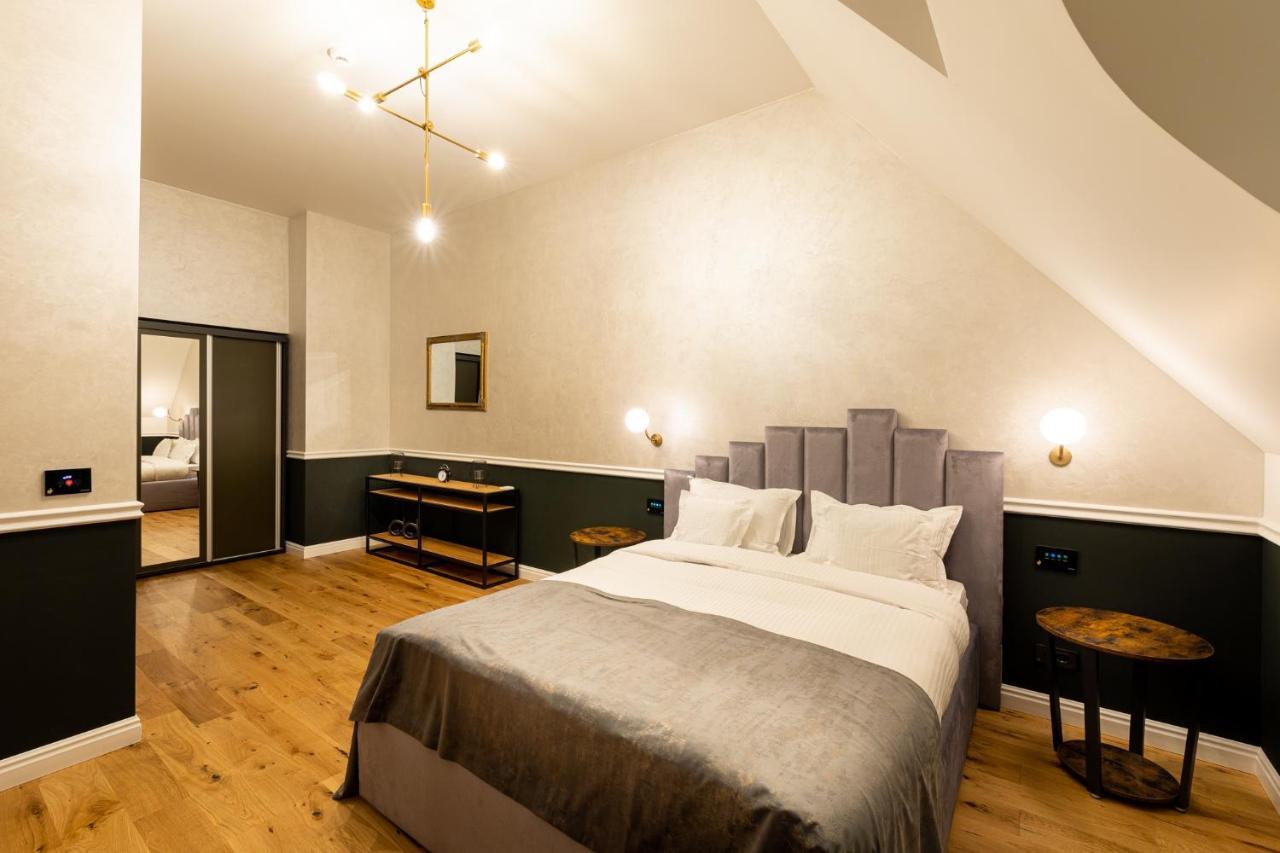 Boutique Hotel Cocosul De Aur Târgu-Mureş Eksteriør billede