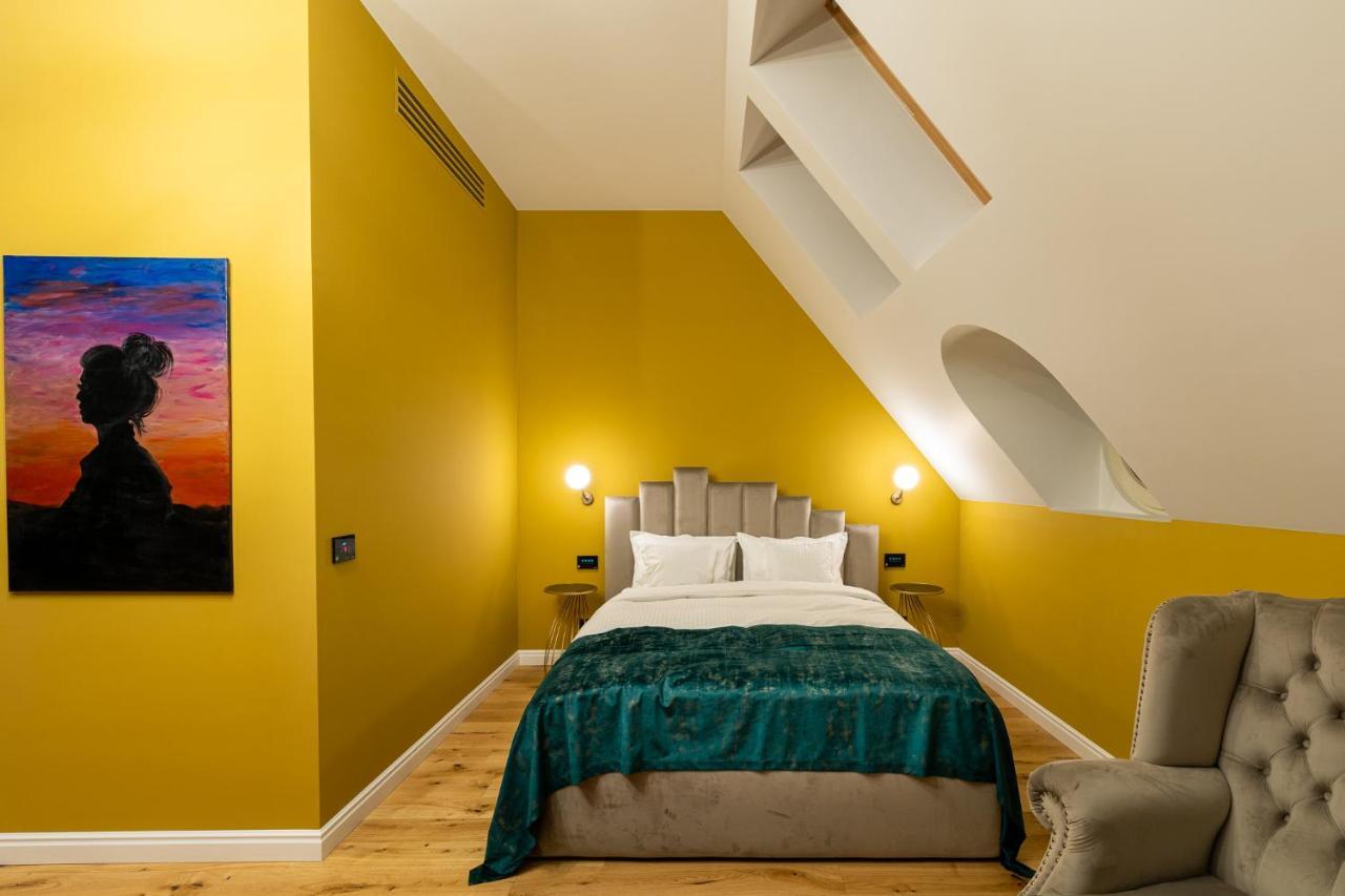 Boutique Hotel Cocosul De Aur Târgu-Mureş Eksteriør billede