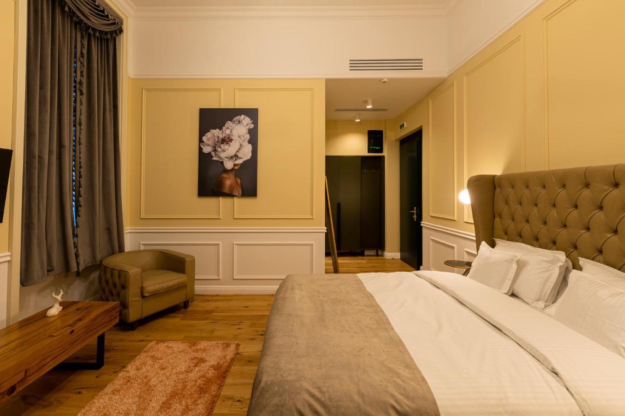 Boutique Hotel Cocosul De Aur Târgu-Mureş Eksteriør billede